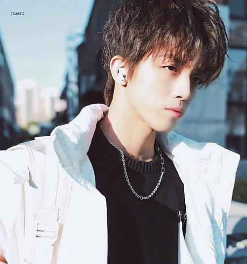 锁定|颜值出众!《青3》上班图首曝光,赛前热门选手疑似“锁定C位”