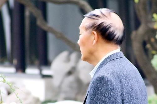 60岁后的老人,晚上睡多久合适?世卫组织的建议,短到不可思议