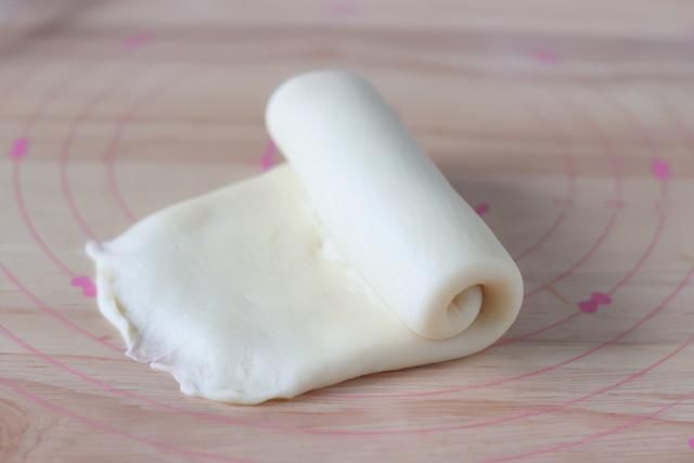 和面|经常去点心店买点心的朋友，学会了这样做点心，自己在家就能做