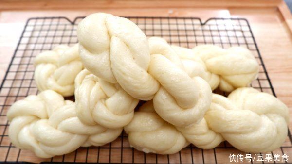 快来看看非油炸大麻花----蜂蜜奶香麻花