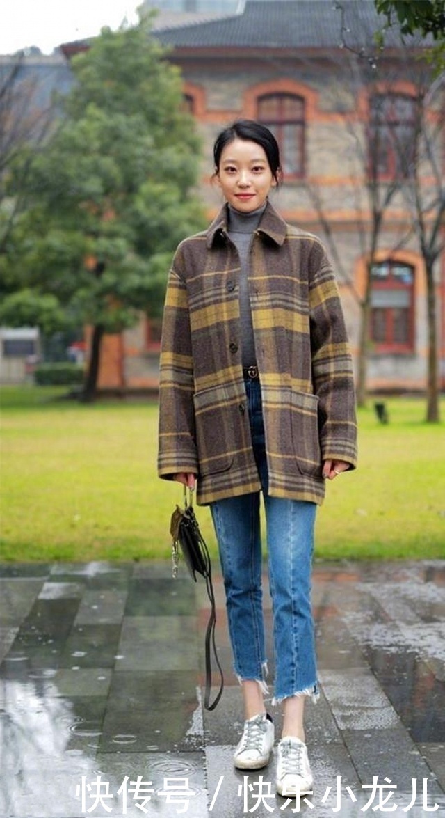 时尚穿搭,小姐姐穿职业装,性感身姿完美展现