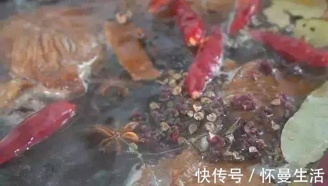 牛肉|外面卖75一斤的酱牛肉，简单2步在家做，肉酥筋软，过年露一手