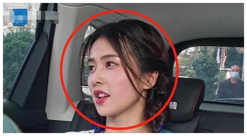 跑男|白鹿《跑男9》生圖流出,玩游戲時(shí)滿頭大汗,脫妝后暴露真顏值