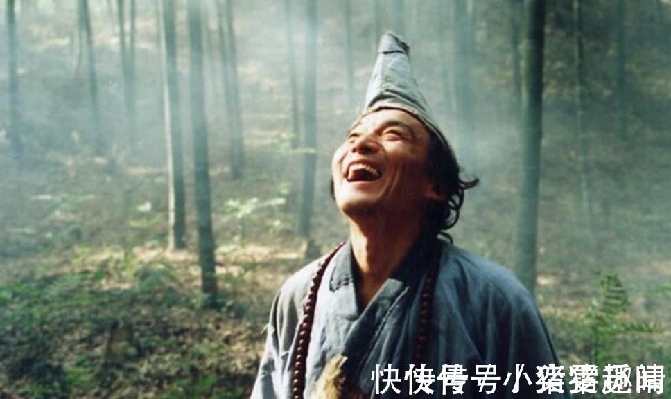 罗汉济公$说到底济公就是一个酒肉和尚,能够青史留名靠得是一件法宝