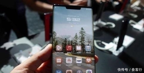 Mate40Pro|华为Mate40Pro亮相，瀑布屏+刘海设计，你看好市场销量吗