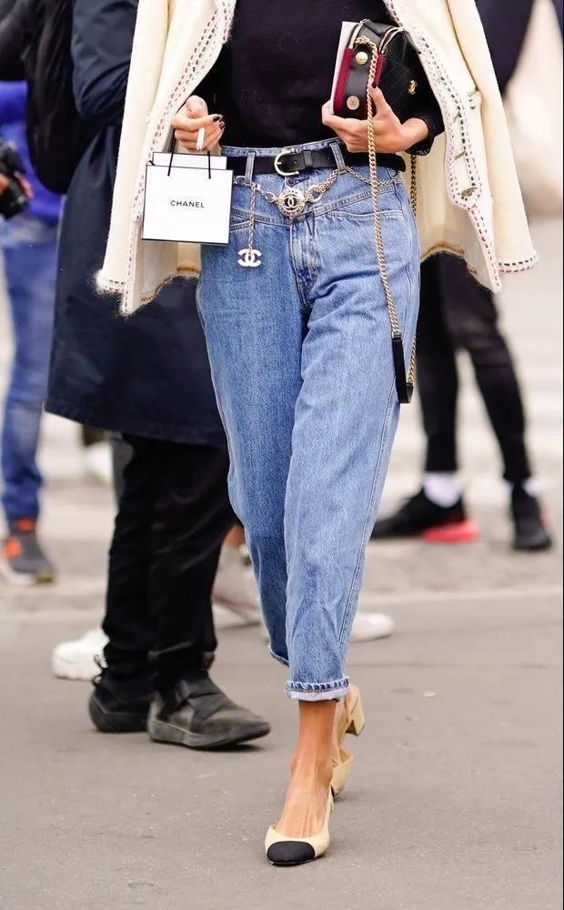 项链手链已经过时了，现在开始流行“腰链”