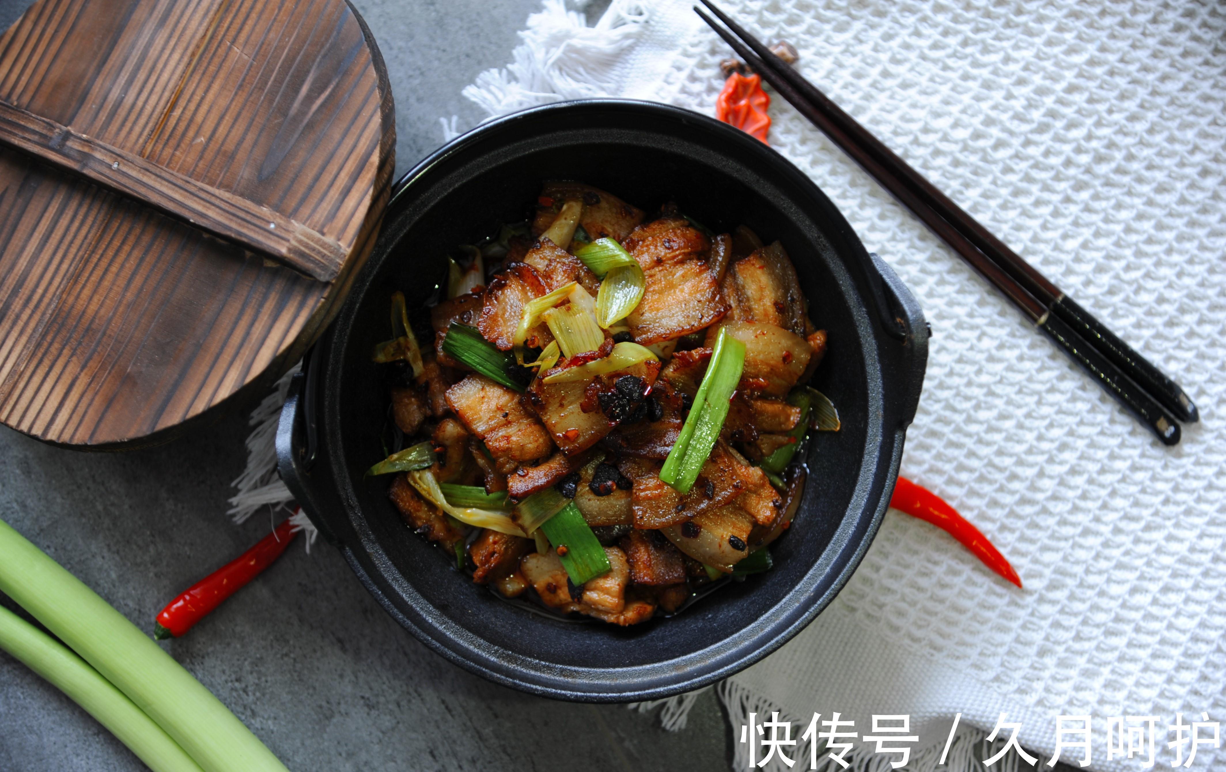 家常回锅五花肉,肥而不腻,解馋下饭,看着就有食欲