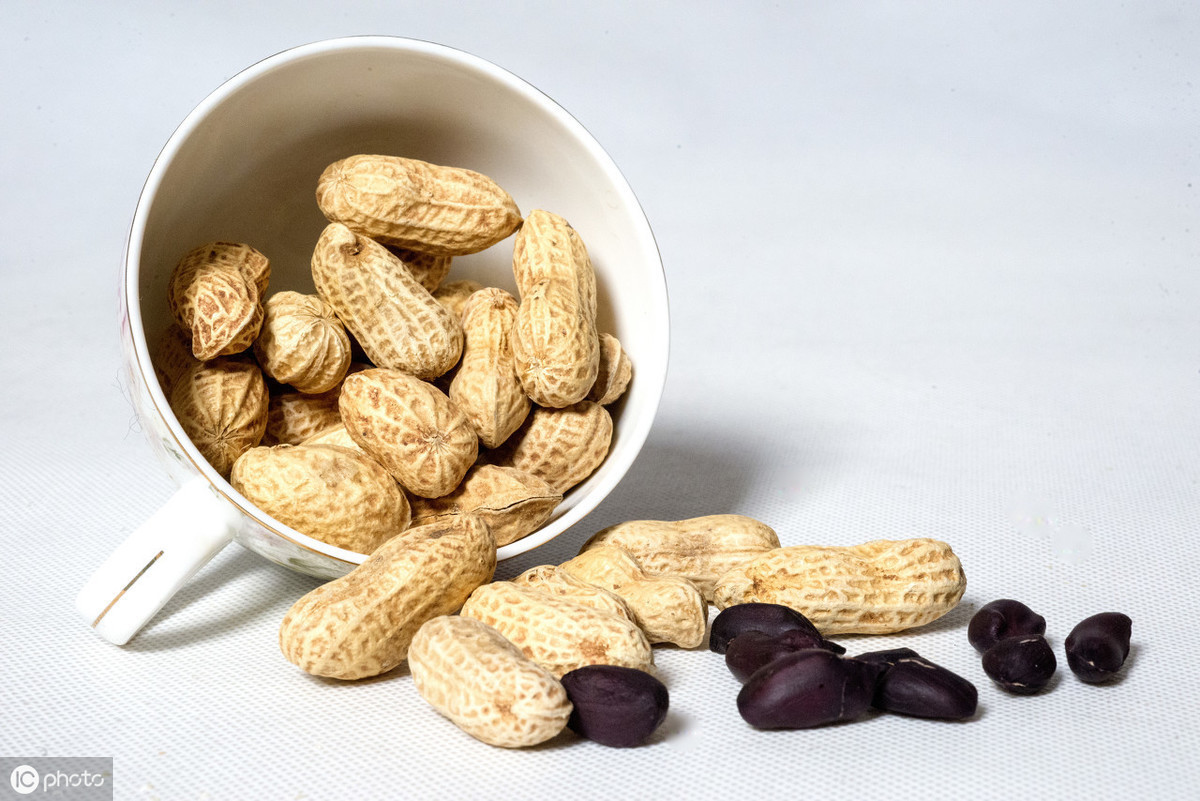 空腹|早起后空腹吃几粒花生，不出半个月，这些好处可能“不请自来”