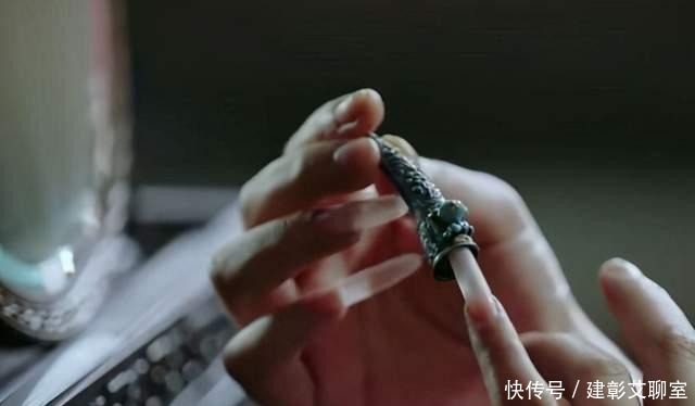 留一寸长的指甲有多难？清朝娘娘们保护的可不只是指甲，那是地位