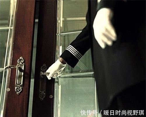 美国门童勤恳工作35年,退休时收到意外大礼,直接成“副总裁”