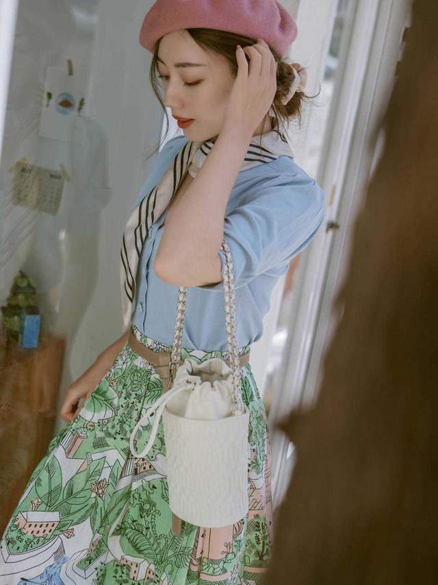 半身裙|秋季,针织衫怎么穿才高级?搭配半身裙或牛仔裤优雅洋气,超好看