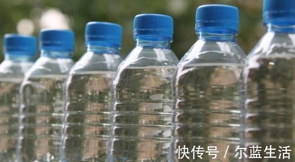 水垢|自来水里有水垢,喝多了影响健康?大夫:事实和大家想的不一样!
