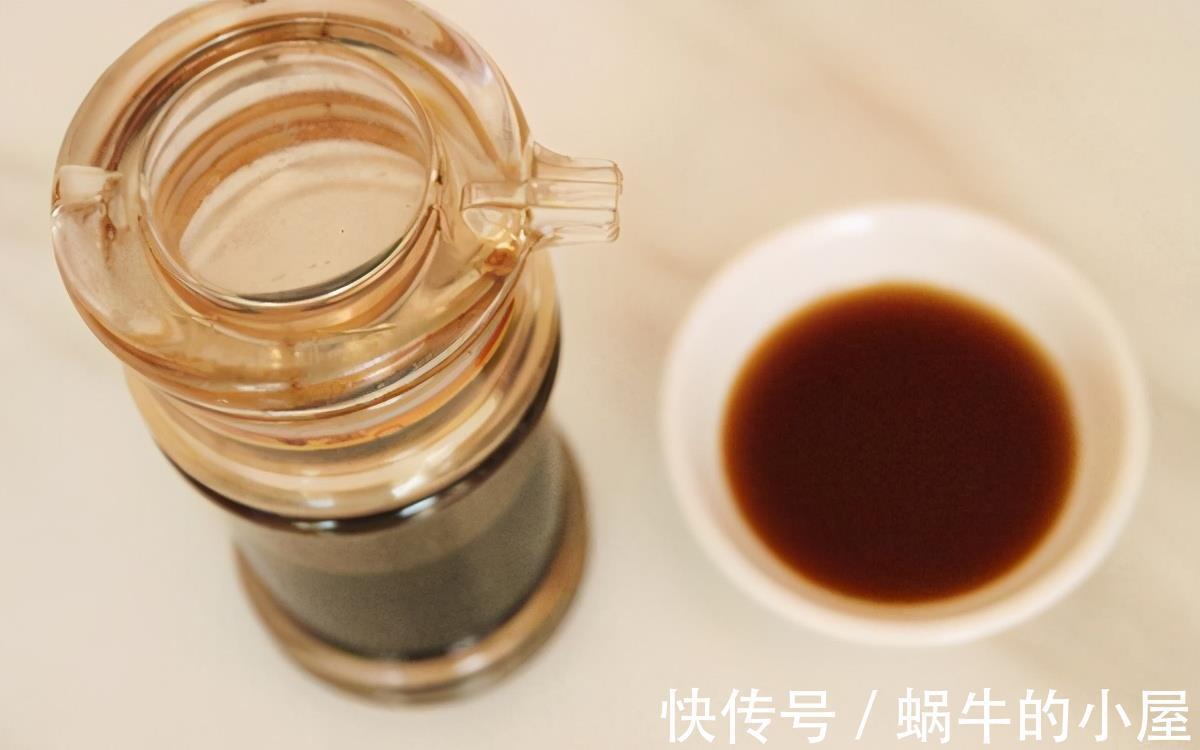 油脂|大把大把的头皮屑,是什么原因?如何才能去除?医生告诉你