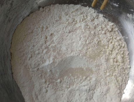  烫面|烙饼时，有人烫面有人抹油教你1招，饼松软香酥口感好，不发硬