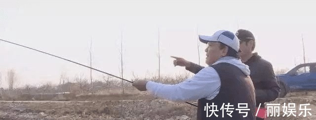 饵料|世上最牛的钓鱼饵料,不是蚯蚓!厨房一小物,新手也能获鱼100斤