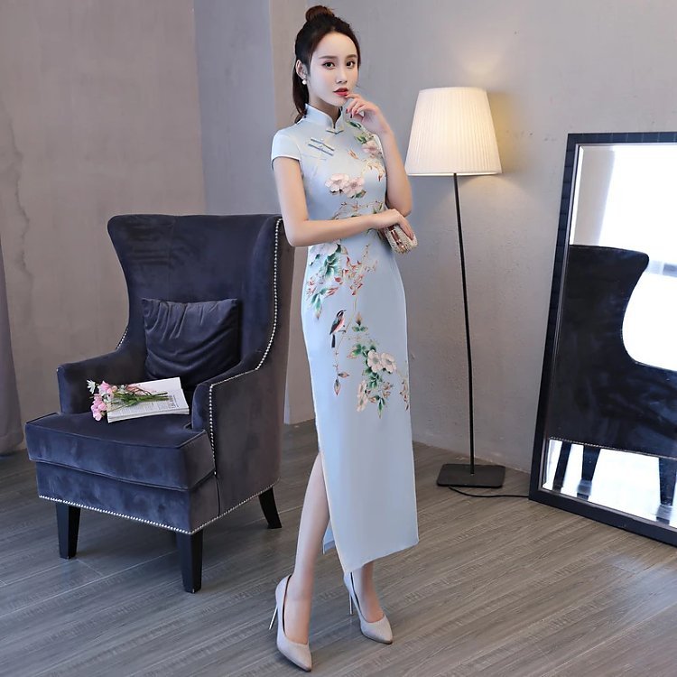 一眼万年,修身印花旗袍让你美到没边际!