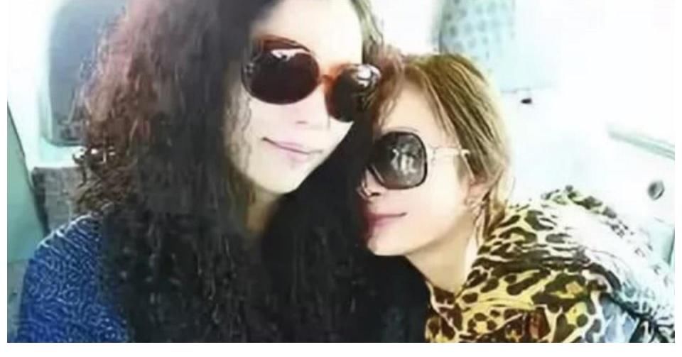 嘉行|85花的强大闺蜜:赵丽颖有贵人保驾护航,杨幂的经纪人带她发财