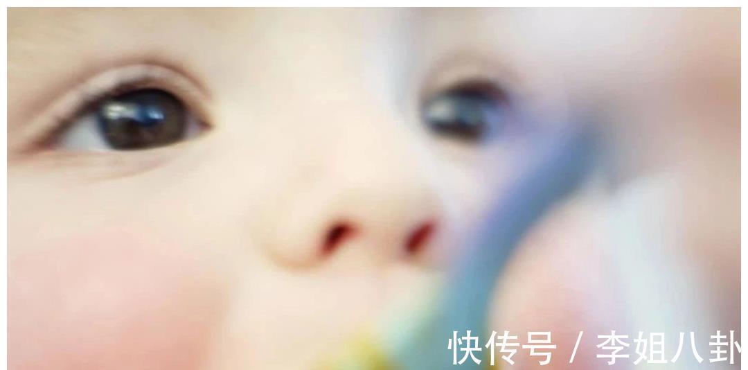 小家伙|宝宝们为了吃想尽各种办法,原来吃货们都这么聪明,不佩服都难!