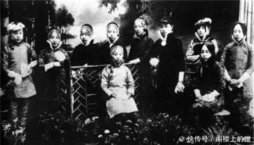 青楼女子|晚清青楼女子老照片:颜值出众不输当代女星,跟你想的是一样的吗