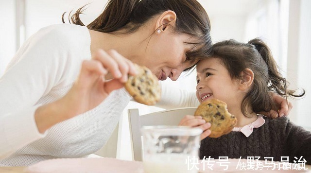 父母|五岁宝宝身高仅一米正常吗？父母粗心大意，毁掉的不止孩子的身高