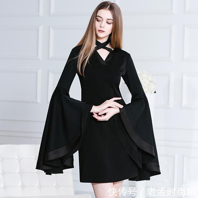 女神范 女神范的挂脖连衣裙,将性感优雅气质展露无遗