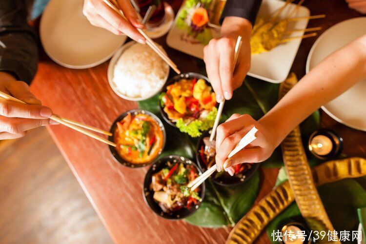 用药|感染7亿人的幽门螺杆菌，最怕大蒜和蜂蜜？2种用药才是根治方法