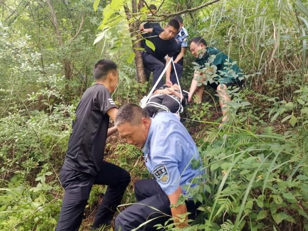 遇险|湖北五峰：父子悬崖遇险，民警紧急救援