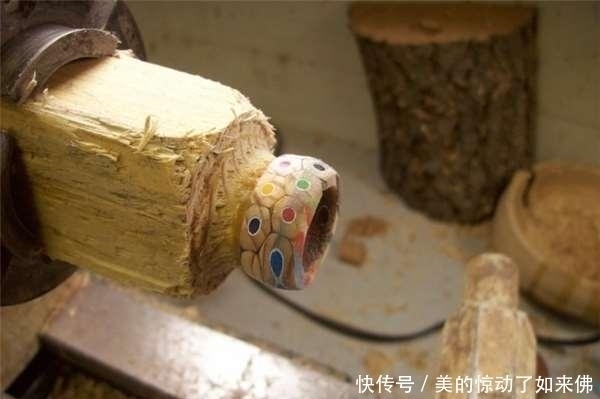 anna&看着这些彩色铅笔固定在车床上,下一秒打造出的东西让人不敢眨眼