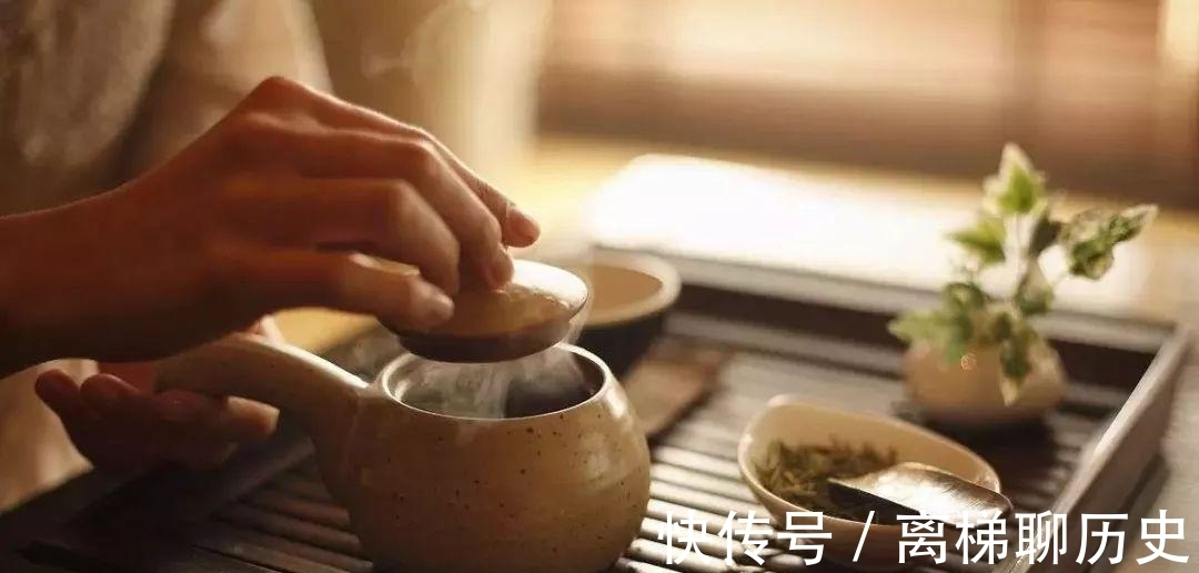 文人雅士!有关人生的8个比喻,每一个都是经典形象,读后唇齿留香