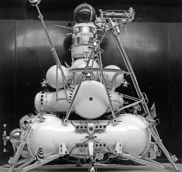 着上组合体 嫦娥五号月面作业什么最难？采样是其次，这道难题当年阿波罗无解