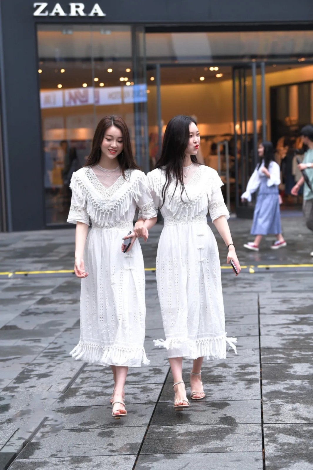 服饰 青春感与少女感兼备的穿搭,清新温柔又时尚,穿出无法抗拒的风采