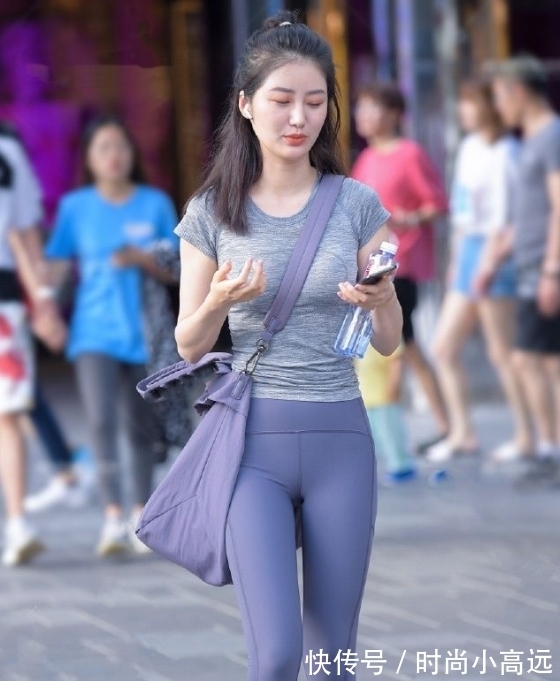 穿搭 打底裤穿起来尽显高端大气,散发时尚气场