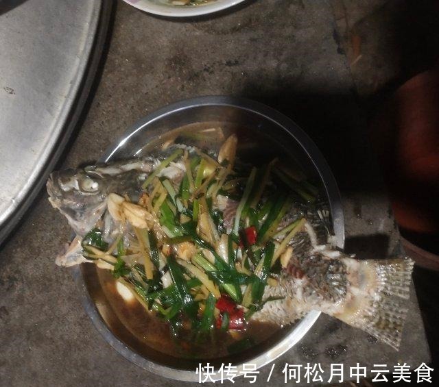 蒸鱼，肉质细嫩，鲜美入味！