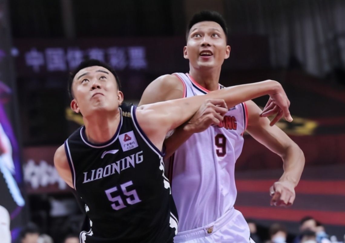 连胜|山东造15分超级大逆转！辽篮冲上联盟第一，宏远连胜恐遭终结