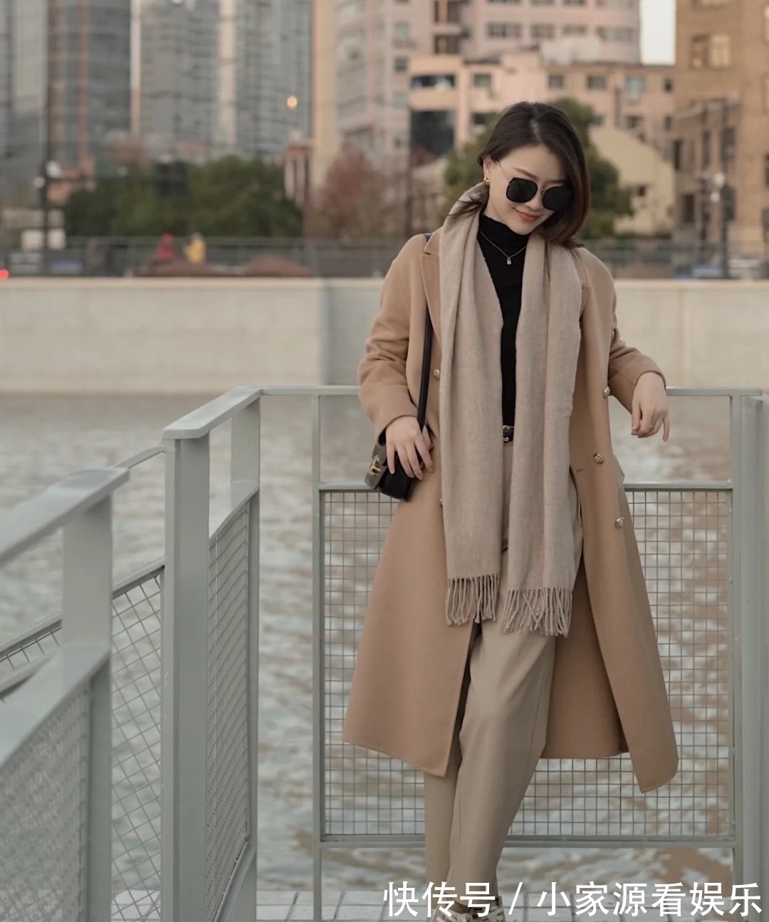知性|人见人爱的驼色大衣，优雅大方提气质，穿搭禁忌也要留心