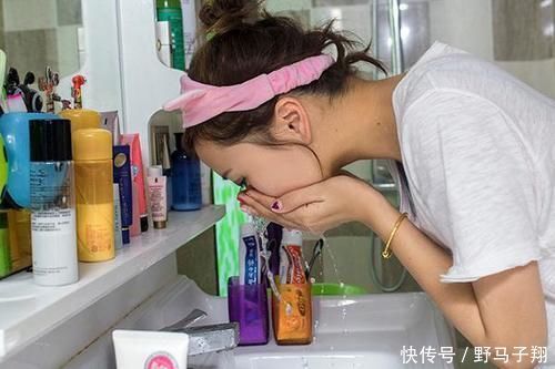 去角质|俗话说一白遮百丑,如何美白皮肤,教你4个小妙招