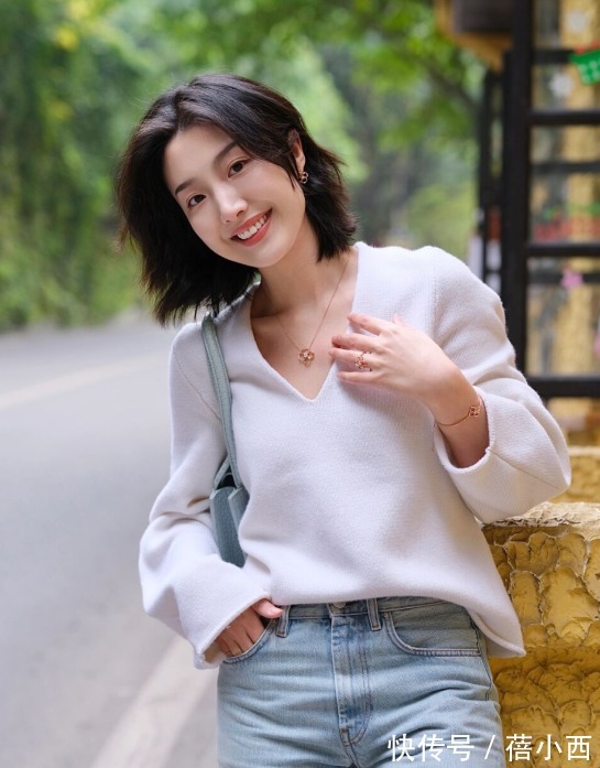 春季 春季的牛仔裤不知道怎么穿?学会这几大搭配思路,让你时尚度飙升