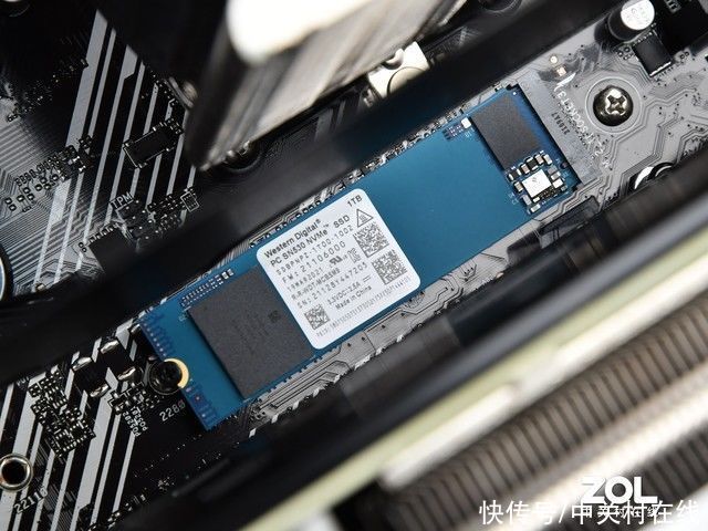 游戏玩家|游戏玩家的殿堂级神器：ROG 光魔 G15