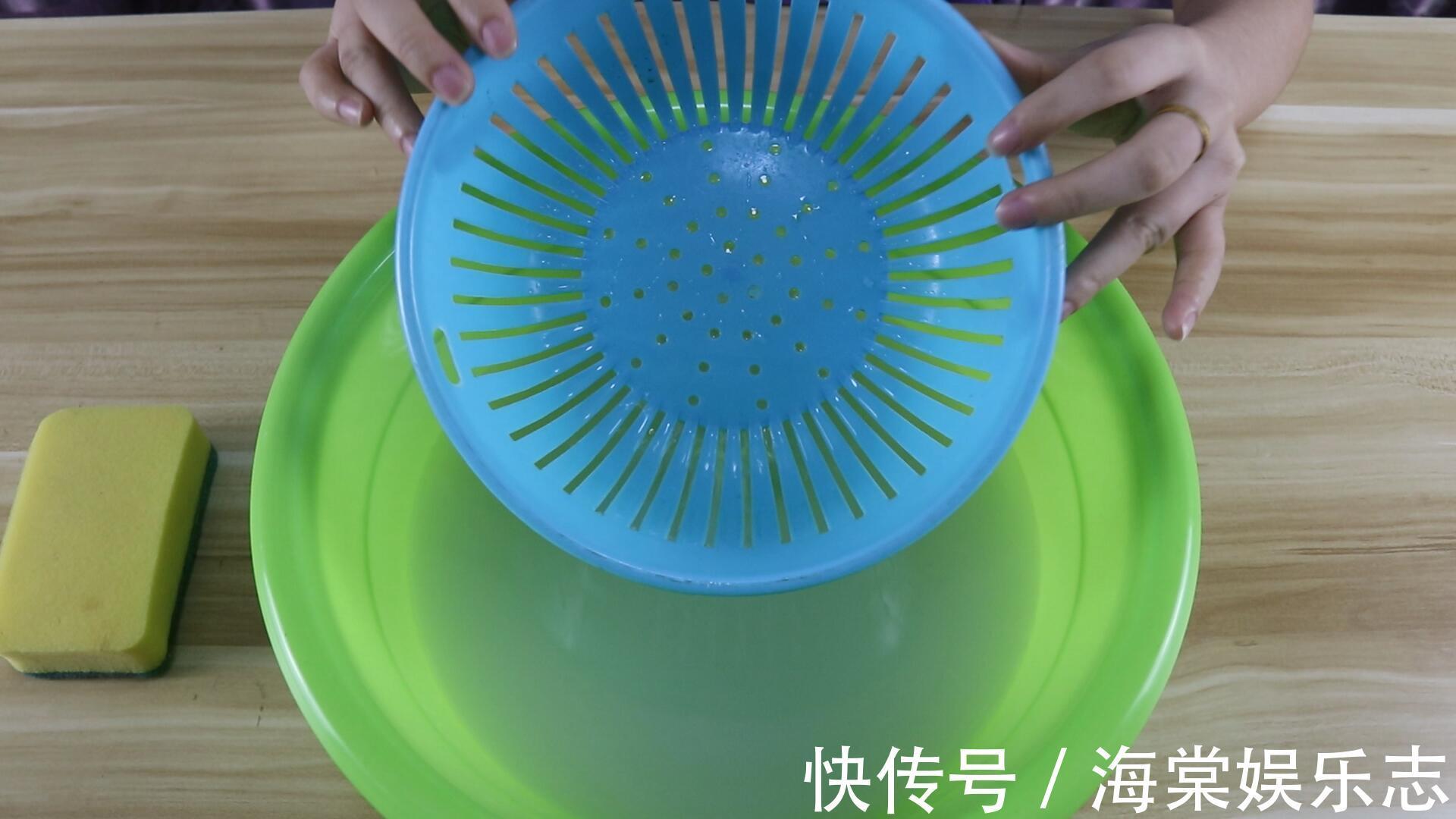 妙招妹|菜篮子又黑又脏,只要用它泡一泡,10分钟就能焕然一新,真实用