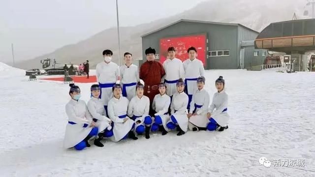 第五届“乌大张”网络春晚录制活动在岱海国际滑雪场举行