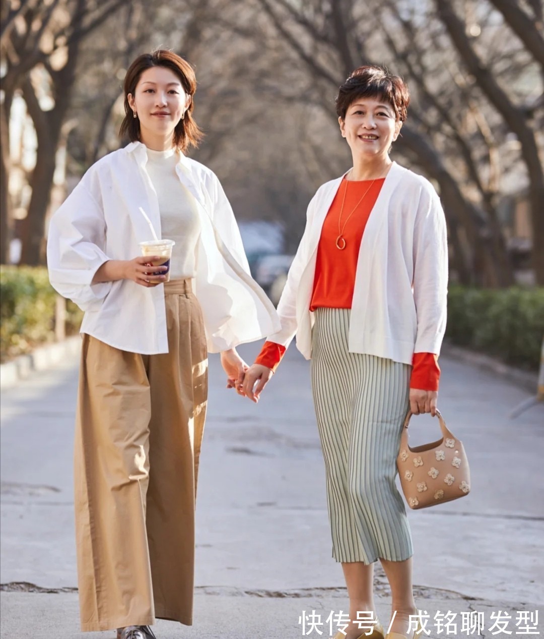 装嫩|这才是50岁妈妈该有的装扮,自然优雅不装嫩,满满都是高级感