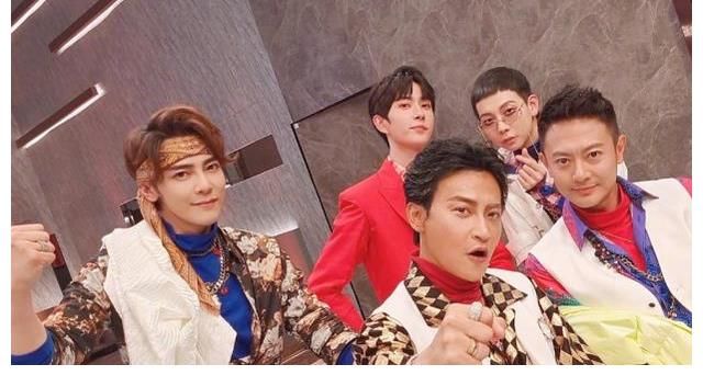 官宣|《披荆斩棘的哥哥》官宣名单,惹争议,网友:劣迹斑斑也能上