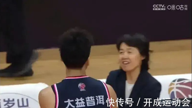 首钢|网传:北京首钢试图招募广东核心?秦晓雯与赵睿握手,笑脸相迎