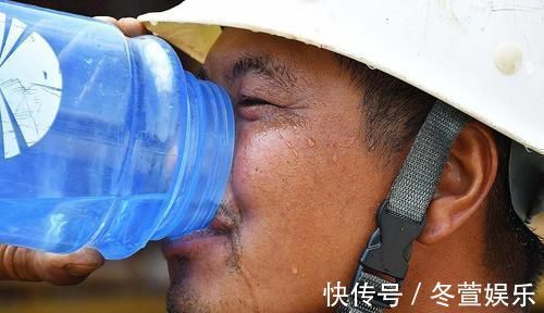 温开水|起床空腹喝水养生吗?直言:3点没注意,喝了反而找病