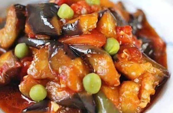 番茄别再炒蛋了，天冷搭配此物，不仅营养美味，还能软化血管