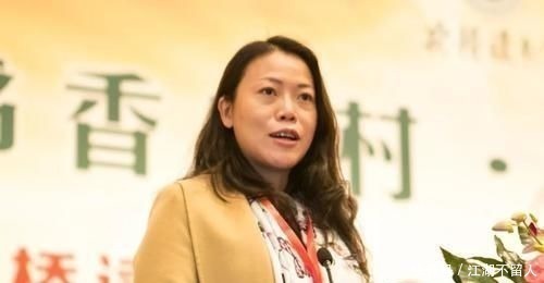 腾讯|中国最有钱的富婆,每天挣7亿身价是刘强东4倍,还是一个80后！