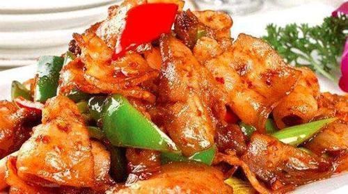 中老年人不能吃“肥肉”?醫生:肥肉“這樣吃”,不僅補鈣還長壽