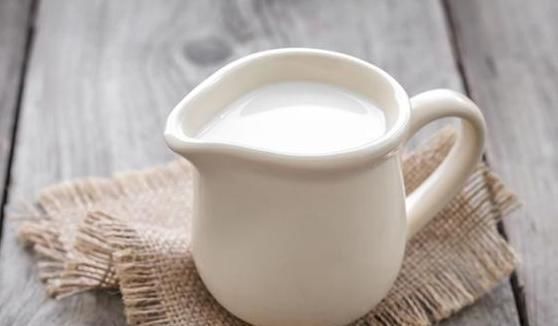 延缓衰老|抗衰老最“厉害”的4种食物，女性坚持吃，皮肤嫩滑，年轻不显老