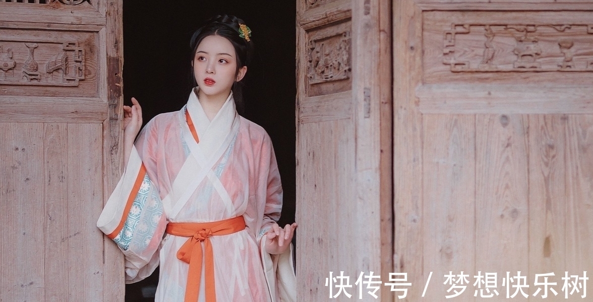 七绝|诗·十首丨奢香琢玉遣思念,故裹尘埃急雨弦