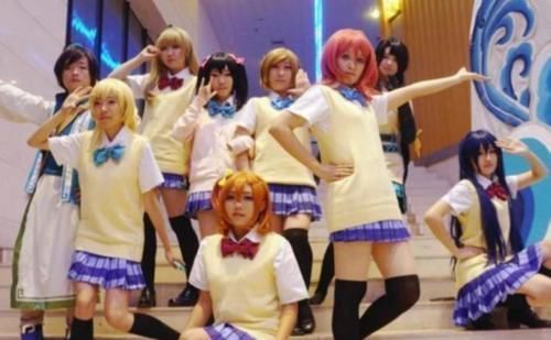 学生|大学里“最烧钱”3个社团,生活费不足4000元的学生,最好不要报